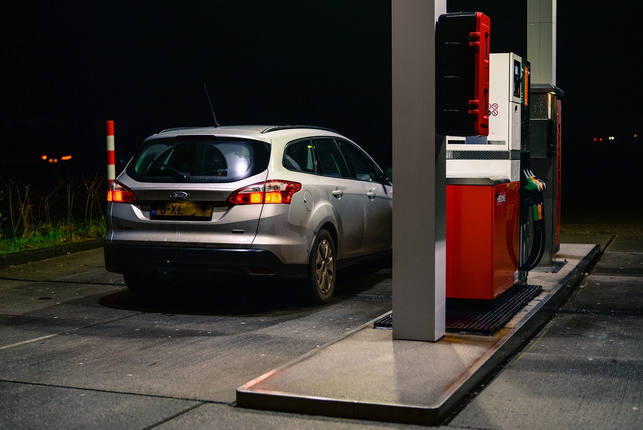 盘点3月上市新能源车，嫌油价贵考虑这三款，最低不足12万起