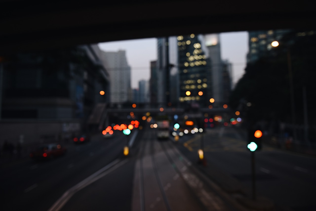 生存与博弈：新能源汽车的三个新战场