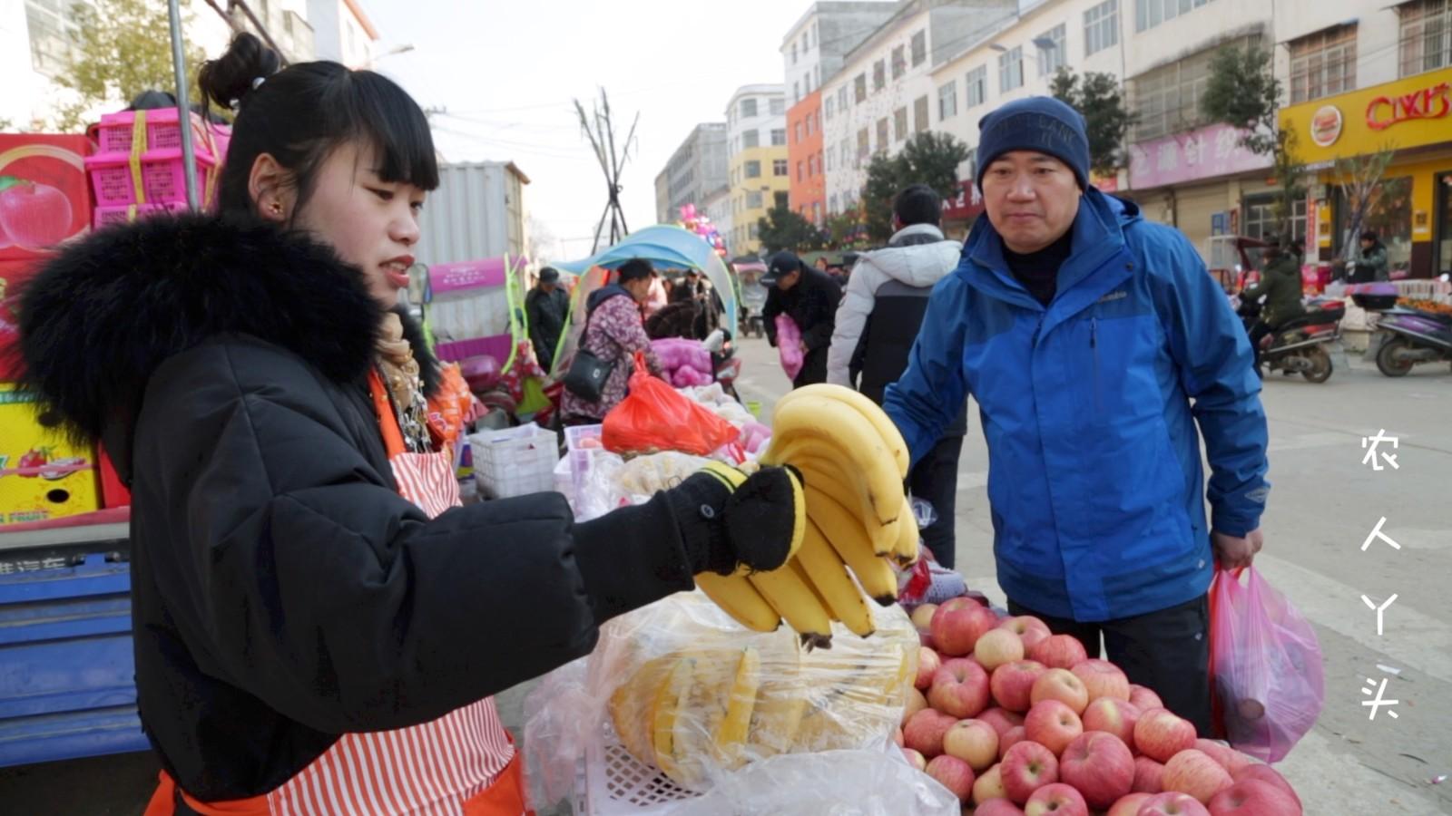 镇上摆摊卖什么果子好 镇上摆摊卖什么果子好赚钱