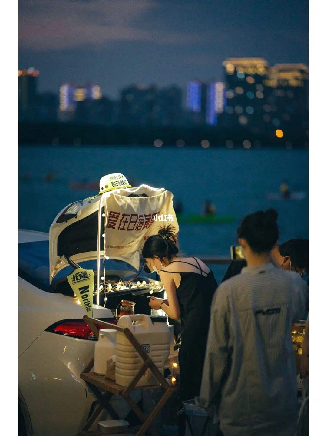 在湖边摆摊卖什么好 在湖边摆摊卖什么好卖