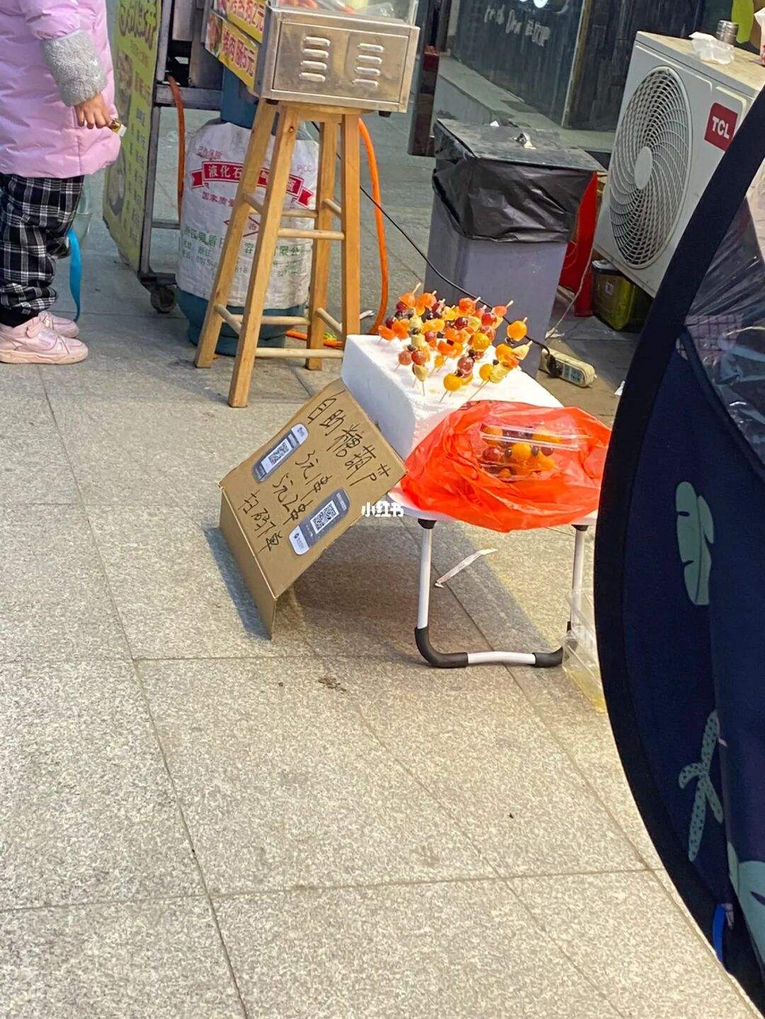 摆摊卖糖卖什么好 摆摊卖糖果用什么东西装