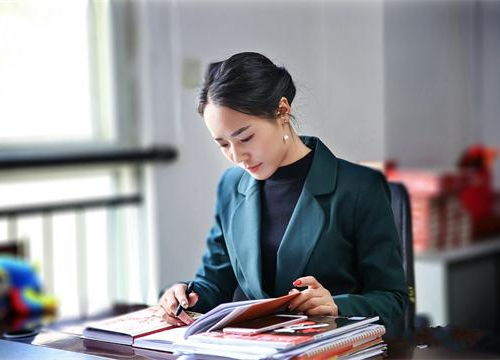 书画业务员是做什么的 书画业务员是做什么的呢