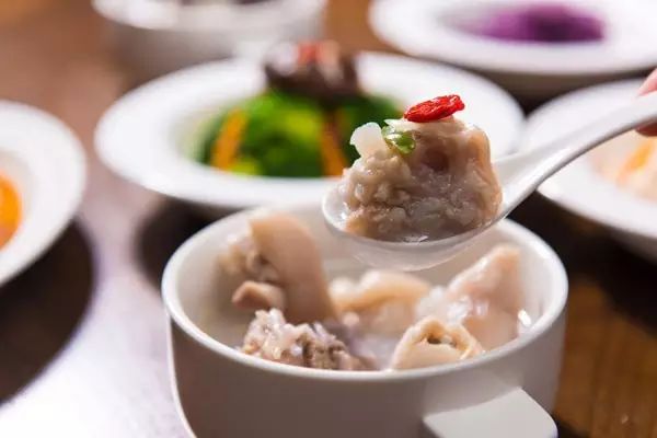 孕妇睡觉腿抽筋吃什么补钙 孕妇睡觉腿抽筋吃什么补钙效果好
