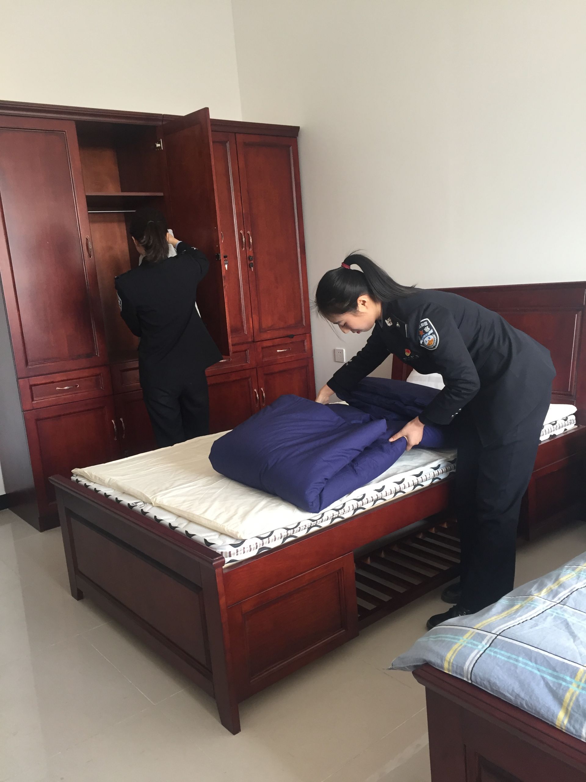 警察怎么查酒店公寓的记录 公安机关查酒店住宿记录需要什么