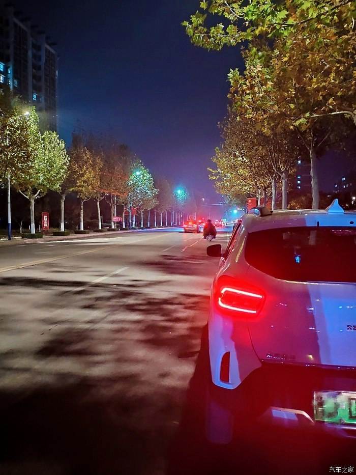 新能源汽车拍摄夜景视频的简单介绍