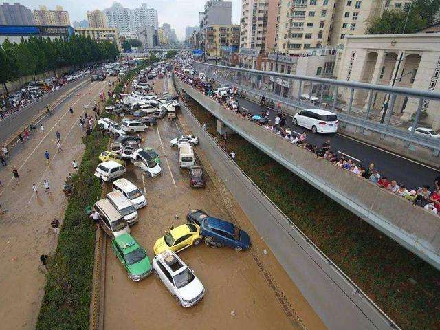 郑州暴雨后新能源汽车(郑州未来几天将再遇暴雨)